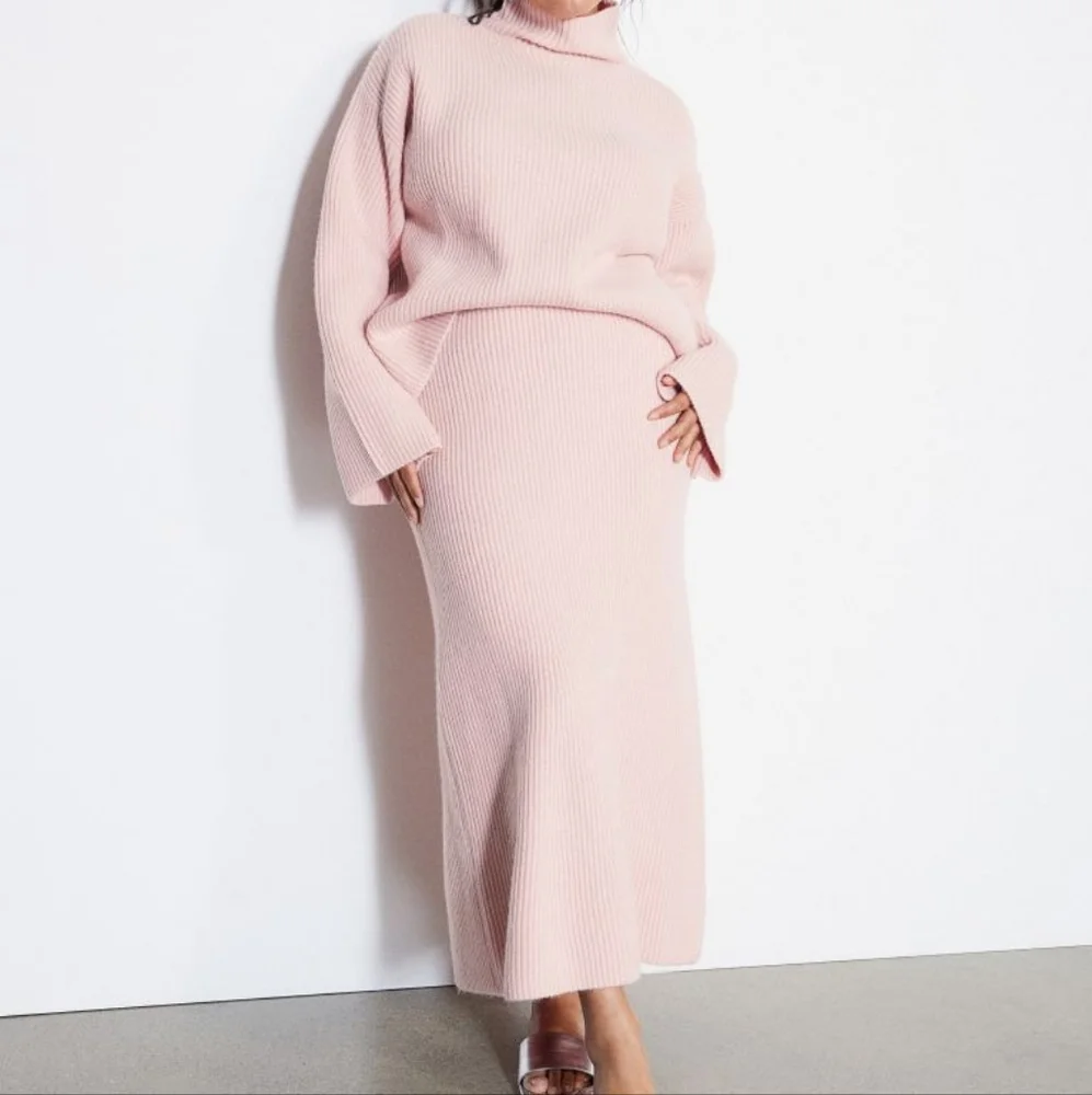 H&M KNIT-RIB Midi Skirt Pink Sz M NWT